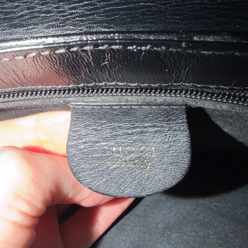 Vintage Gucci black leather bag with Certification of Authenticity - Picture 9 of 16